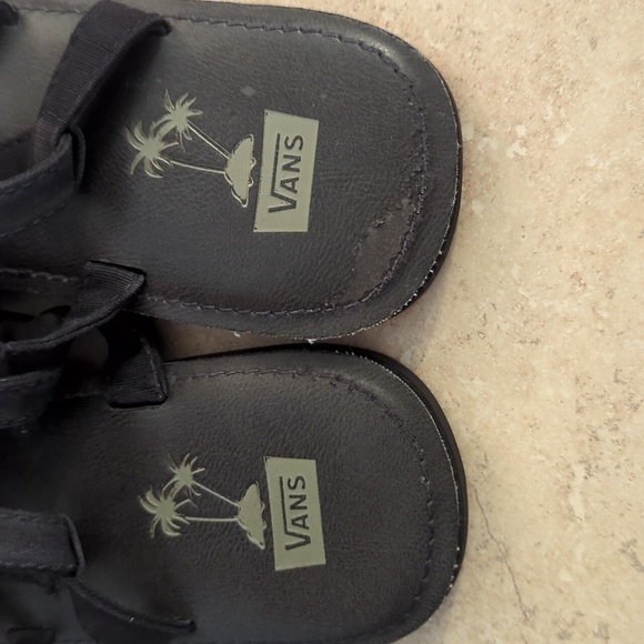 Van's Beaded Black Sandals with Braided Detail - Picture 4 of 4